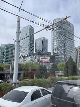 Traffic Jam View from Bus Window with Raffles City Foto stock