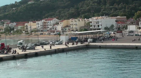 Traffic on the jetty (3) Stockbeeldmateriaal 24625333