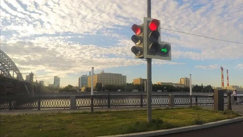 Traffic light and sky with clouds in the city timelapse 스톡 동영상 81602034