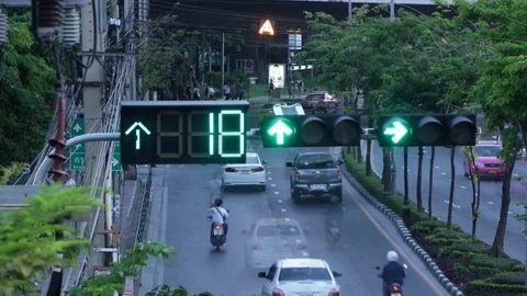 Traffic light countdown number above street Stock-Footage 75817538