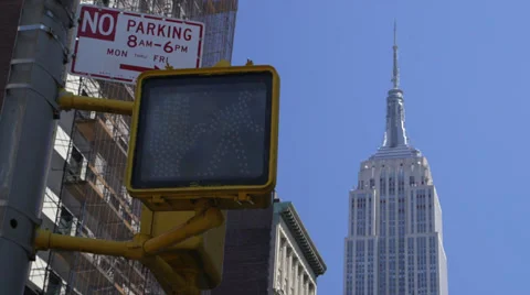 Traffic light &amp; Empire State Building Видео 32240147