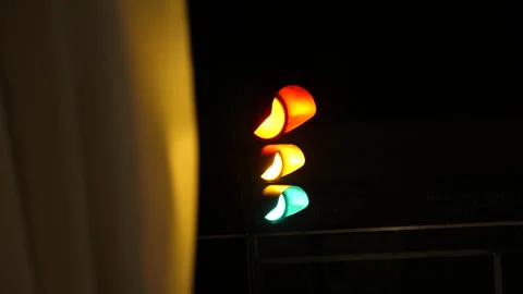 Traffic light in the night Stock-Footage 260078458