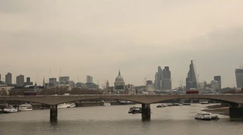 Traffic on London bridge Stock Footage 38458341