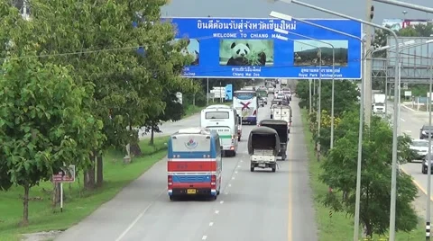 Traffic on a major highway Video stock 40820862
