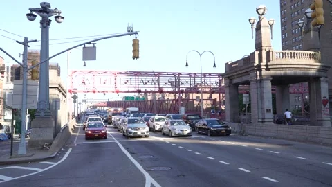 Traffic of manhattan bridge Stock Footage 165244635