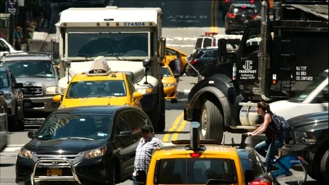 Traffic, midtown Manhattan Vidéo 86221197