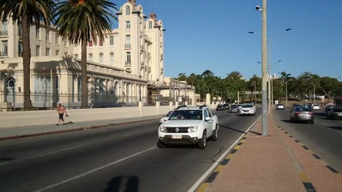 Traffic in Montevideo, Uruguay. Stock-Footage 87720634