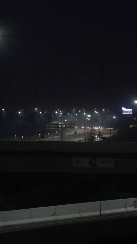 Traffic at night Stock Footage 321979046