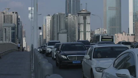 Traffic on the Orange isle bridge Stock Footage 154976400