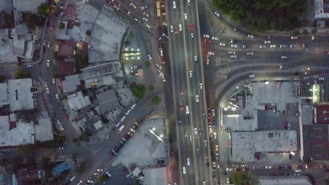  Traffic over Monterrey Mexico 2 Epic evening flight over busy interstate Vídeos de archivo 87536010