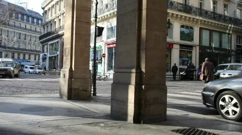 Traffic in Paris Stock Footage 657966