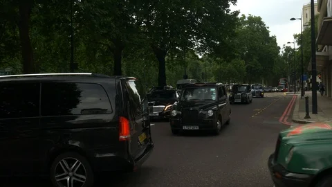 Traffic on Park Lane 2 Video stock 91836448