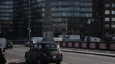 Traffic passes over Lambeth Bridge (B-Roll/Cutaway/GV) | HD 1080 Stock Footage 47022531