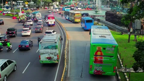 Traffic patung kuda. 스톡 동영상 331901647