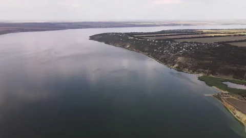 Traffic on the Pontoon Bridge. Vidéo 136044407