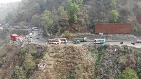 Traffic Queue on Nepal Mountain Road Video stock 336333061