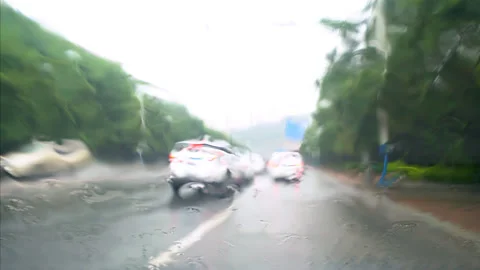 Traffic in the rain. Stock Footage 160710162