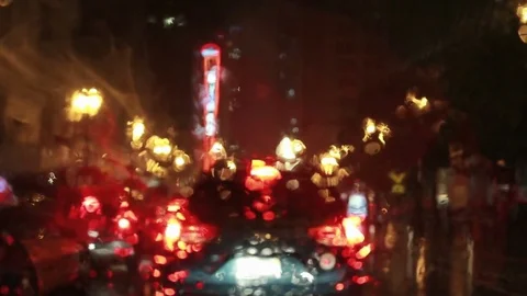 Traffic on rainy night Stock Footage 81223572