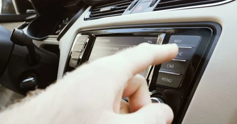 Traffic reports on  car computer screen Vidéo 68797636