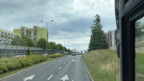Traffic on the road Видео 314283177