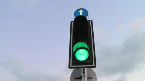 Traffic signal Light from green to red Stock Footage 30240756