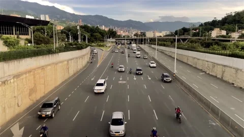 Traffic Slomo 库存影片 156829240