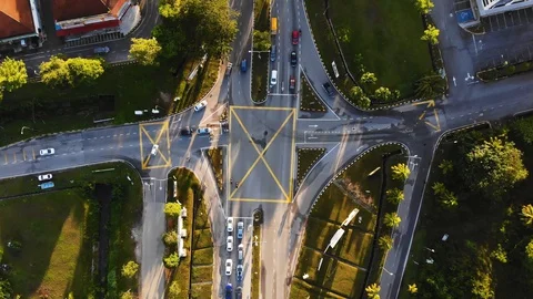 Traffic slow moving intersection junction peak hours in Saujana Utama, Selangor Stock Footage 127807082