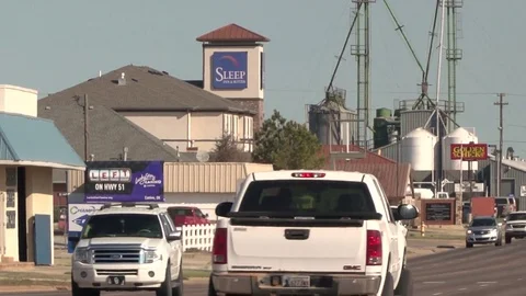 Traffic in Small Town 스톡 동영상 74566210