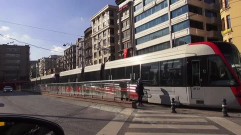 Traffic on the streets of Istanbul Video stock 72108422
