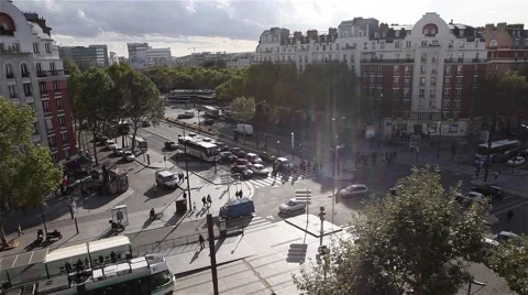 Traffic on streets in Paris Stock Footage 62874762