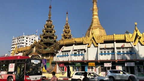 Traffic on the streets of Yangon Stock Footage 121872381