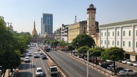 Traffic on the streets of Yangon Stock Footage 122815239