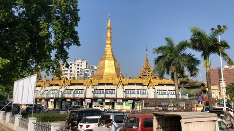 Traffic on the streets of Yangon Stock Footage 122816511