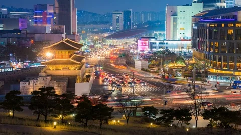 Traffic time lapse at Dongdaemun gate in Seoul South Korea. Stock Footage 71269566