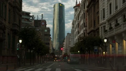 Traffic time-lapse in downtown Bilbao, Spain. Stock Footage 139425968
