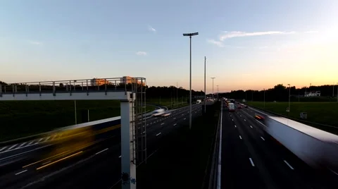Traffic Timelapse - Traffic passing by on highway Video stock 41724613