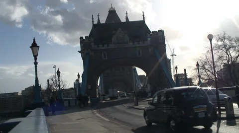 Traffic on Tower Bridge 03 Video stock 35596252