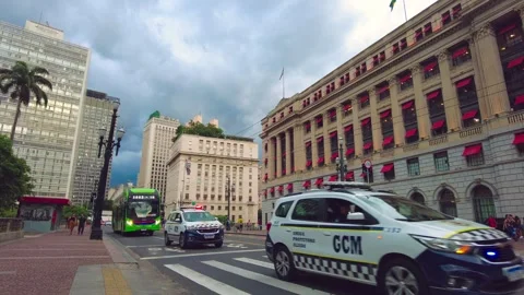 Traffic in Viaduto do Cha (Tea Viaduct) Video stock 265172434