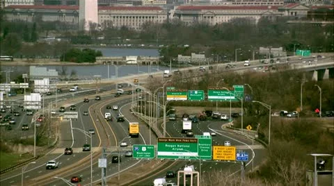 Traffic &amp; Washington Monument Video stock 10818531
