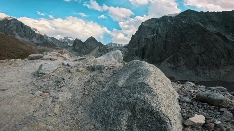 Trail in a mountain gorge 스톡 동영상 317689312