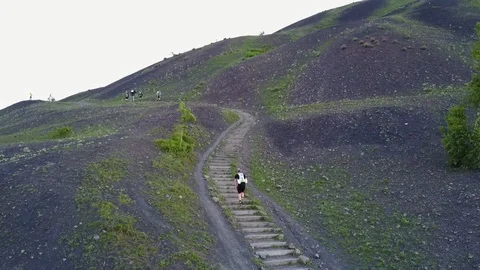 Trail mountain staircase runner terril 動画素材 101650057