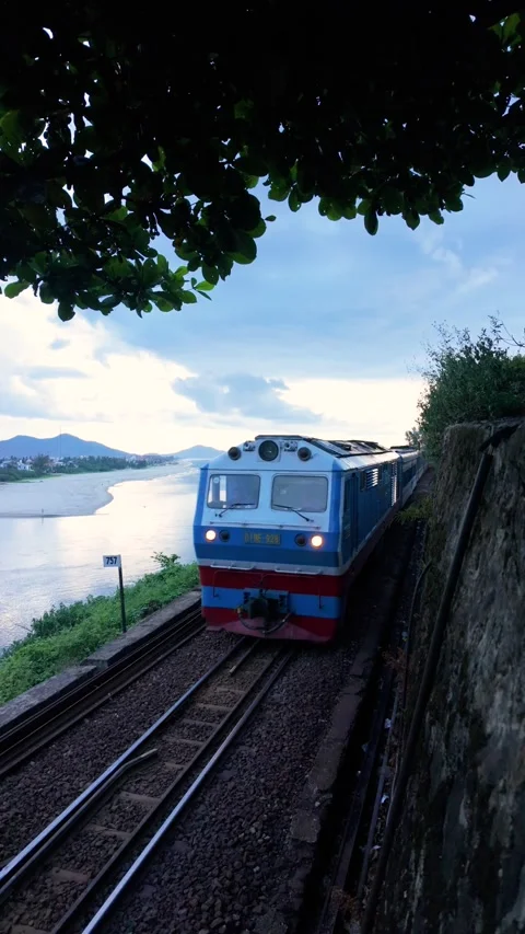 Train Approaching on Hai Van Pass Railway, Lang Co Bay, Vietnam 스톡 동영상 347941958