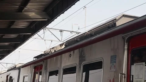 Train arrival at the station Stock Footage 289601977
