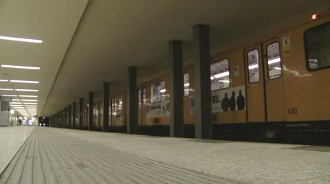 Train arrive from low angel Stock-Footage 1090070