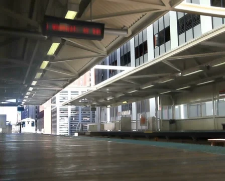 Train Arrives Stock-Footage 923852