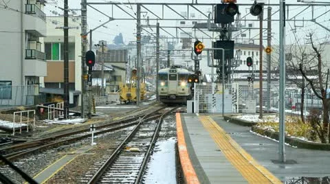 Train arrives at the station. Video stock 21880478