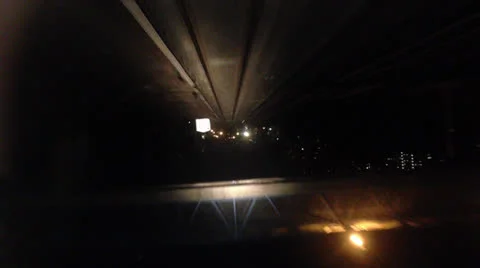 TRAIN ARRIVES AT STATION Vídeo Stock 26182258