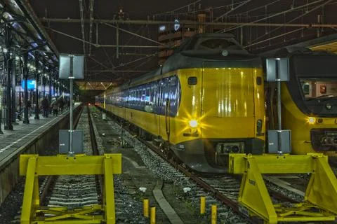 Train arriving Stock Photos
