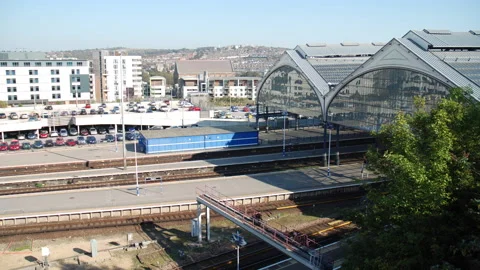 Train coming into Brighton station 库存影片 199643466