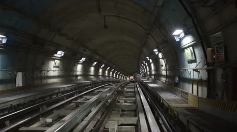 Train coming in Stock Footage 37656714